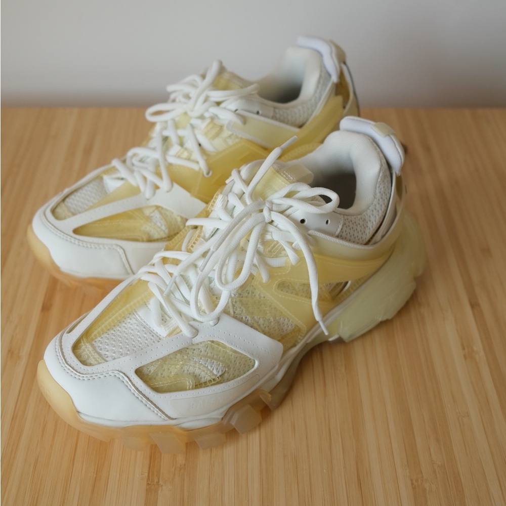Brand new with tags Balenciaga Track V1 white.Never worn.Balenciaga bag included - Picture 2 of 10
